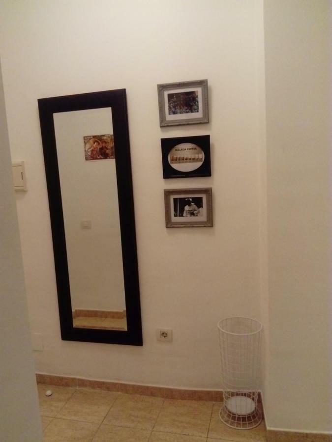 Apartamento Dos Aceras Малага Экстерьер фото