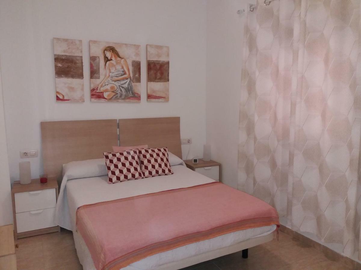 Apartamento Dos Aceras Малага Экстерьер фото